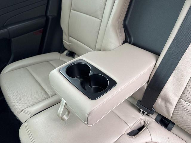 Photo of 2022 Oxford White Ford Escape