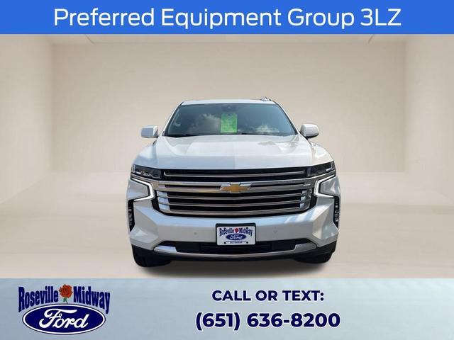 Photo of 2023 Iridescent Pearl Tricoat Chevrolet Suburban