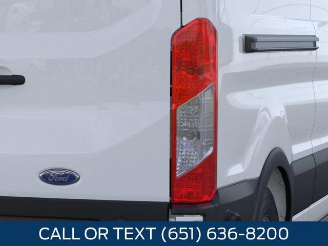 Photo of 2025 Oxford White Ford Transit-250