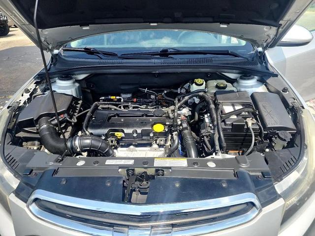 Photo of 2016 SILVER Chevrolet Cruze Limited