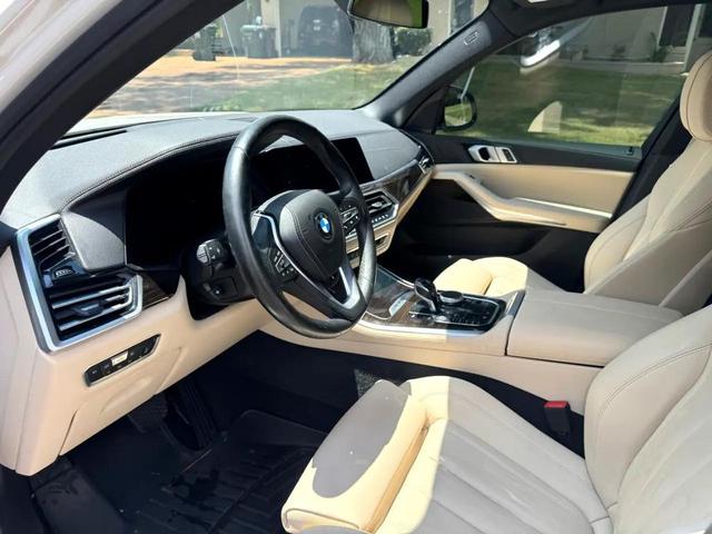 Photo of 2019 White BMW X5