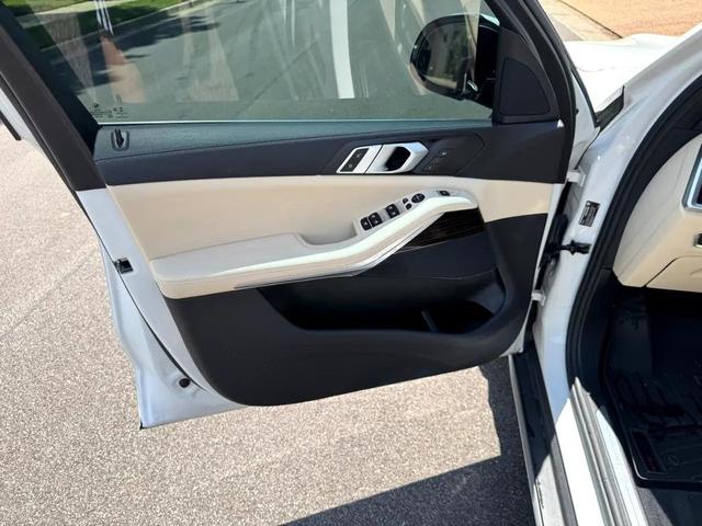 Photo of 2019 White BMW X5