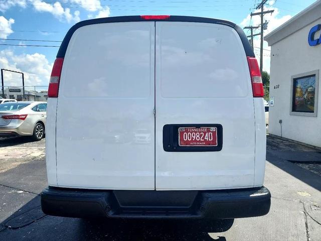 Photo of 2017 White Chevrolet Express 2500