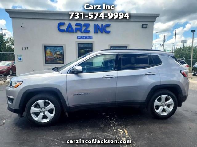 Photo of 2019 SILVER Jeep Compass