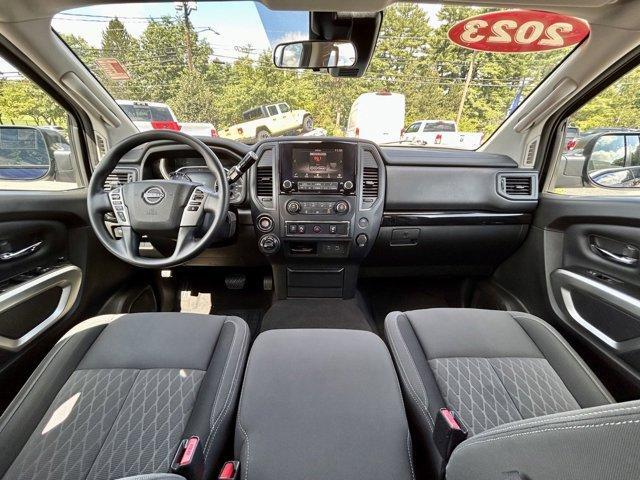 Photo of 2023 Deep Blue Pearl Nissan Titan