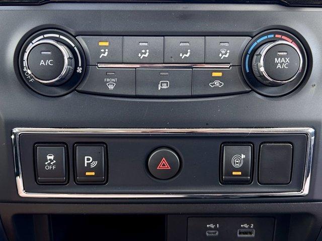 Photo of 2023 Deep Blue Pearl Nissan Titan