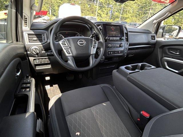 Photo of 2023 Deep Blue Pearl Nissan Titan