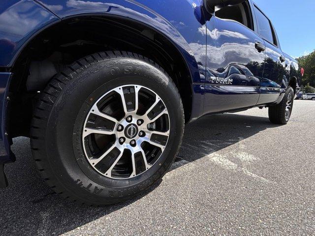 Photo of 2023 Deep Blue Pearl Nissan Titan