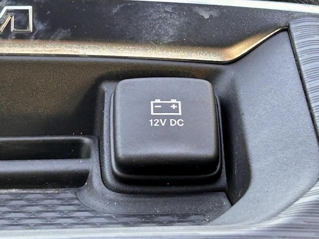 Photo of 2024 Hydro Blue Pearlcoat RAM 1500