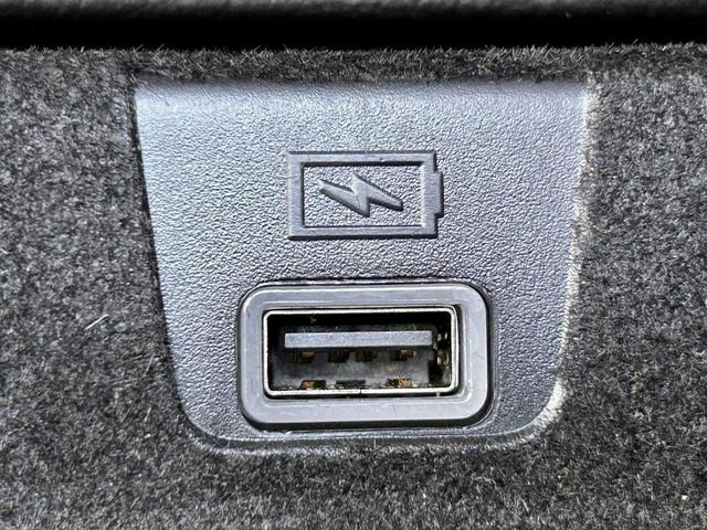 Photo of 2024 Hydro Blue Pearlcoat RAM 1500