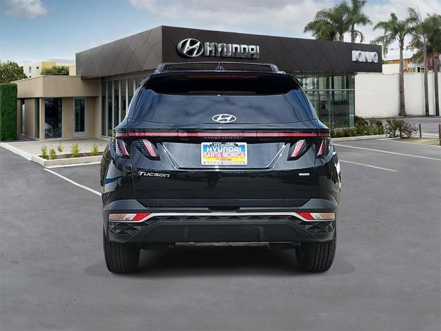 Photo of 2023 Phantom Black Hyundai TUCSON