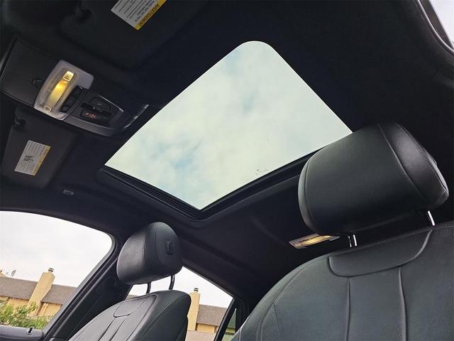 Photo of 2017 Black Sapphire Metallic BMW X6