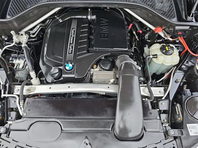 Photo of 2017 Black Sapphire Metallic BMW X6