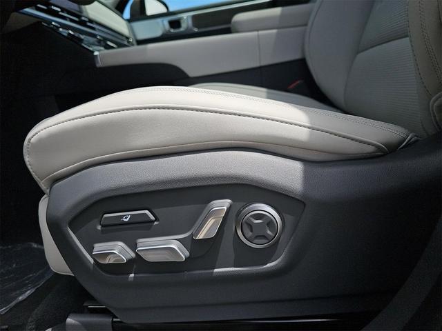 Photo of 2025 Earthy Brass Matte Hyundai SANTA FE HEV