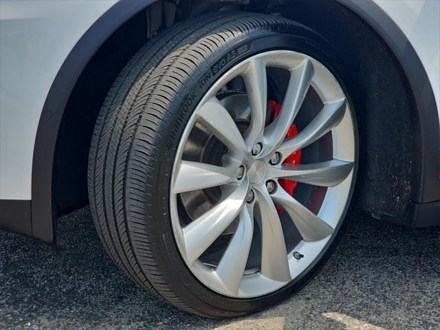 Photo of 2016 -Select- Tesla Model X