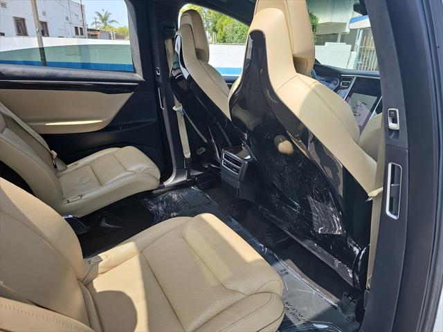 Photo of 2016 -Select- Tesla Model X
