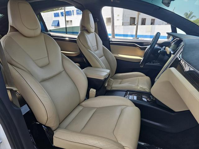 Photo of 2016 -Select- Tesla Model X