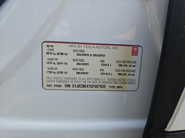 Photo of 2016 -Select- Tesla Model X