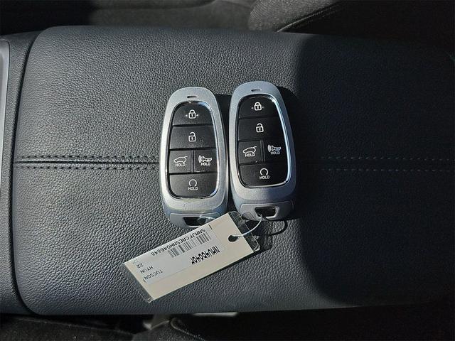 Photo of 2022 Phantom Black Hyundai TUCSON