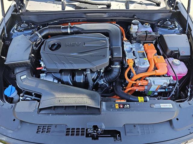 Photo of 2025 Portofino Gray Hyundai SONATA Hybrid