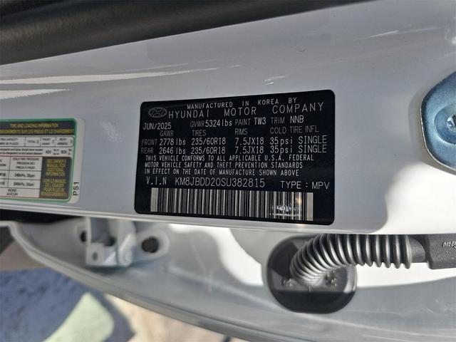 Photo of 2025 Creamy White Pearl Hyundai TUCSON Plug-In Hybrid