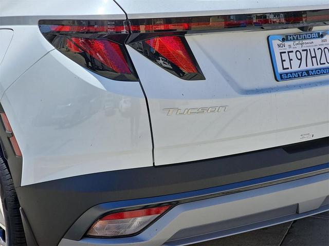Photo of 2025 Creamy White Pearl Hyundai TUCSON Plug-In Hybrid