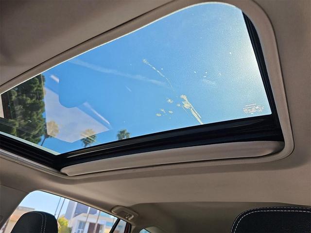 Photo of 2018 Ruby Flare Pearl Toyota RAV4 Hybrid