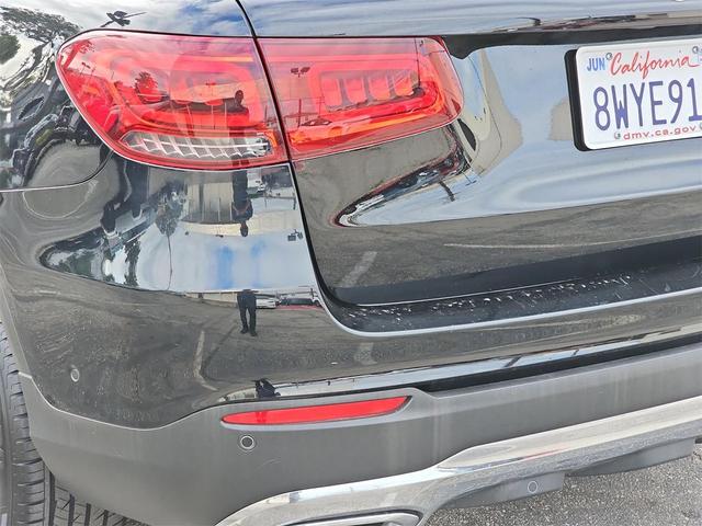 Photo of 2021 Obsidian Black Metallic Mercedes-Benz GLC 300
