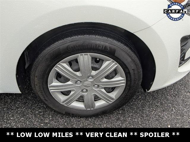 Photo of 2022 Clear White Kia Rio