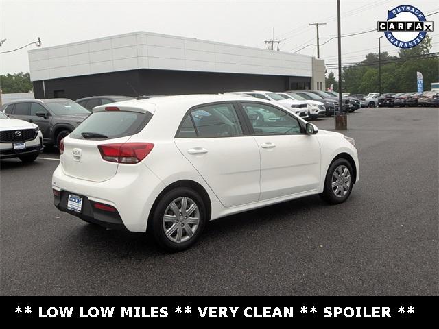 Photo of 2022 Clear White Kia Rio