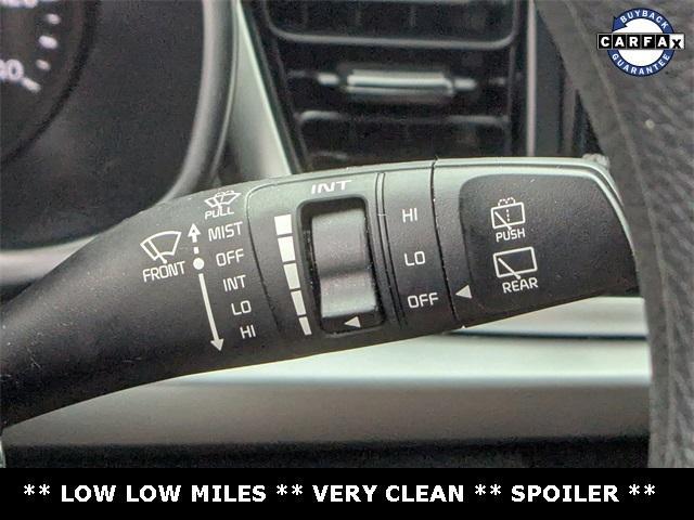 Photo of 2022 Clear White Kia Rio