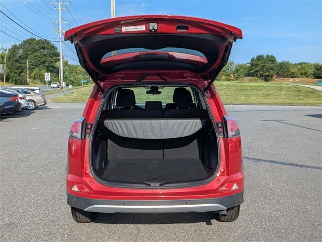 Photo of 2017 Red Toyota RAV4