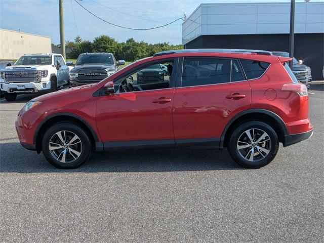 Photo of 2017 Red Toyota RAV4