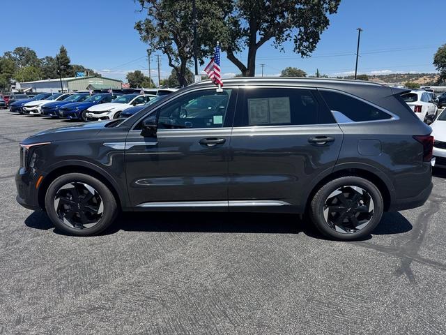 Photo of 2025 Interstellar Gray Kia Sorento Hybrid