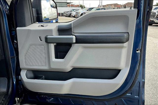 Photo of 2016 Blue Jeans Metallic Ford F-150