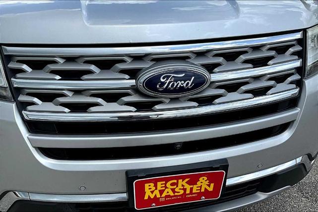 Photo of 2019 Ingot Silver Metallic Ford Explorer