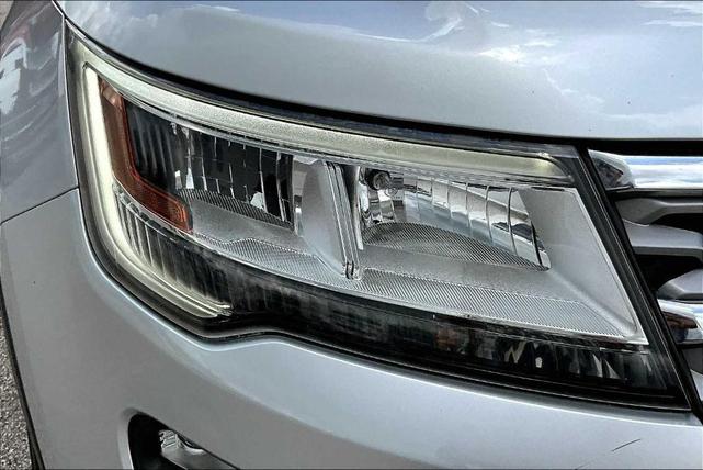 Photo of 2019 Ingot Silver Metallic Ford Explorer