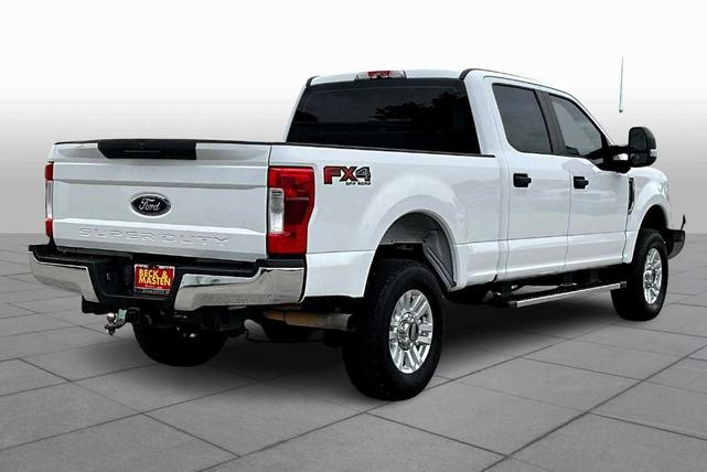 Photo of 2019 Oxford White Ford F-250