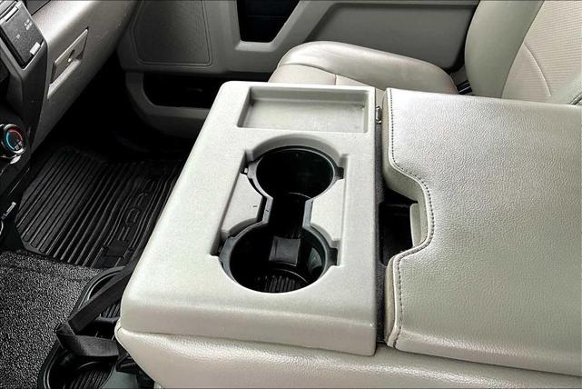 Photo of 2019 Oxford White Ford F-250