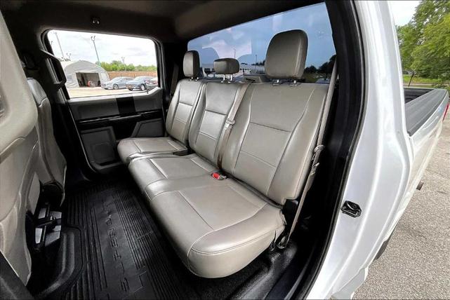 Photo of 2019 Oxford White Ford F-250