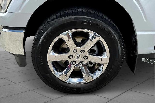 Photo of 2022 Space White Metallic Ford F-150