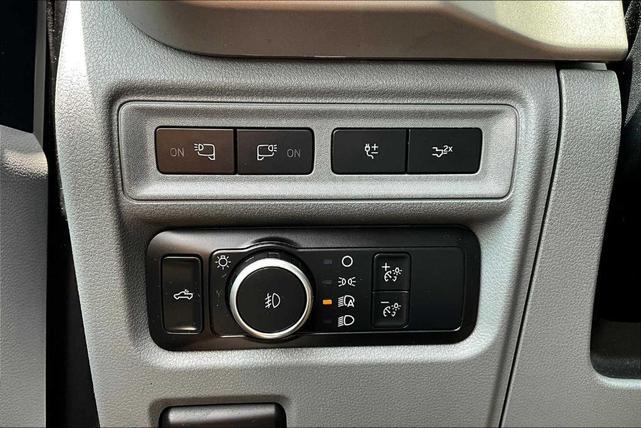 Photo of 2022 Space White Metallic Ford F-150