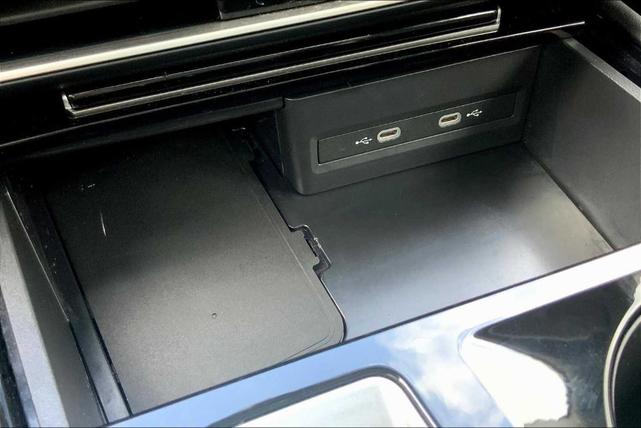 Photo of 2025 Pure Gray Volkswagen Atlas