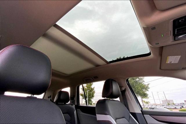 Photo of 2025 Pure Gray Volkswagen Atlas