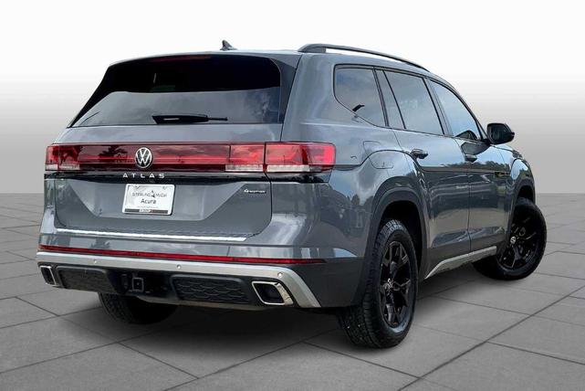 Photo of 2025 Pure Gray Volkswagen Atlas