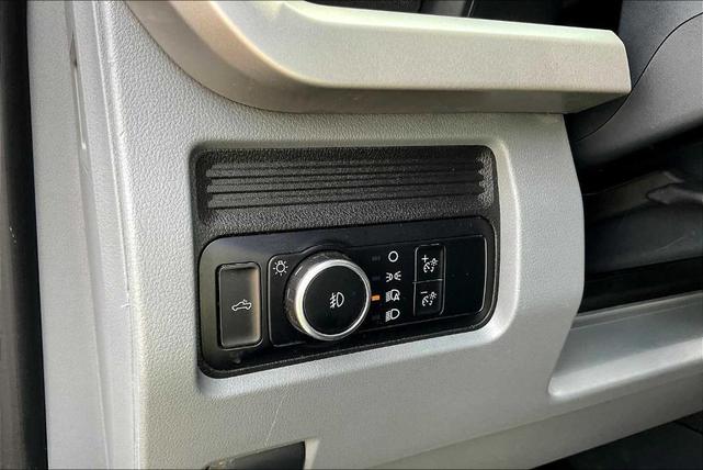 Photo of 2024 Oxford White Ford F-250