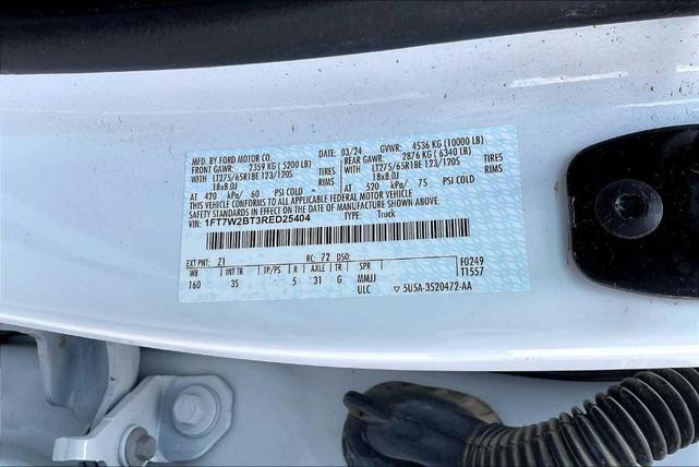 Photo of 2024 Oxford White Ford F-250
