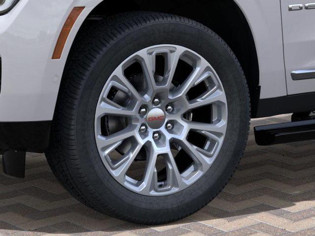 Photo of 2025 White GMC Yukon XL