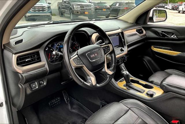 Photo of 2019 Summit White GMC Acadia