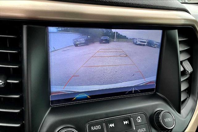 Photo of 2019 Summit White GMC Acadia